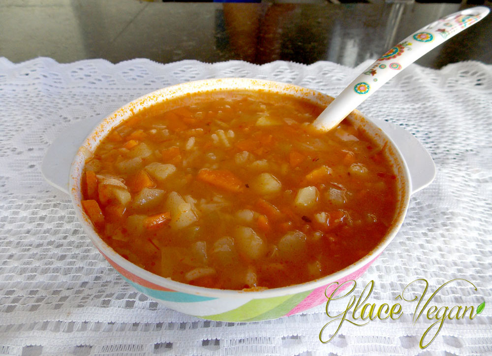 Sopa de legumes vegan