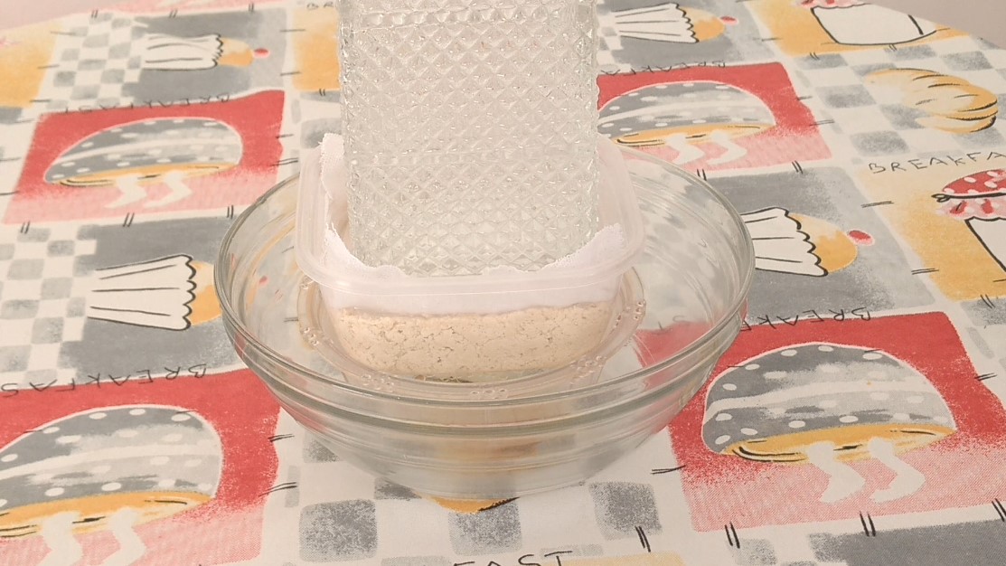 TOFU COM A GARRAFA NA VAISLHA KATIAVEGANA