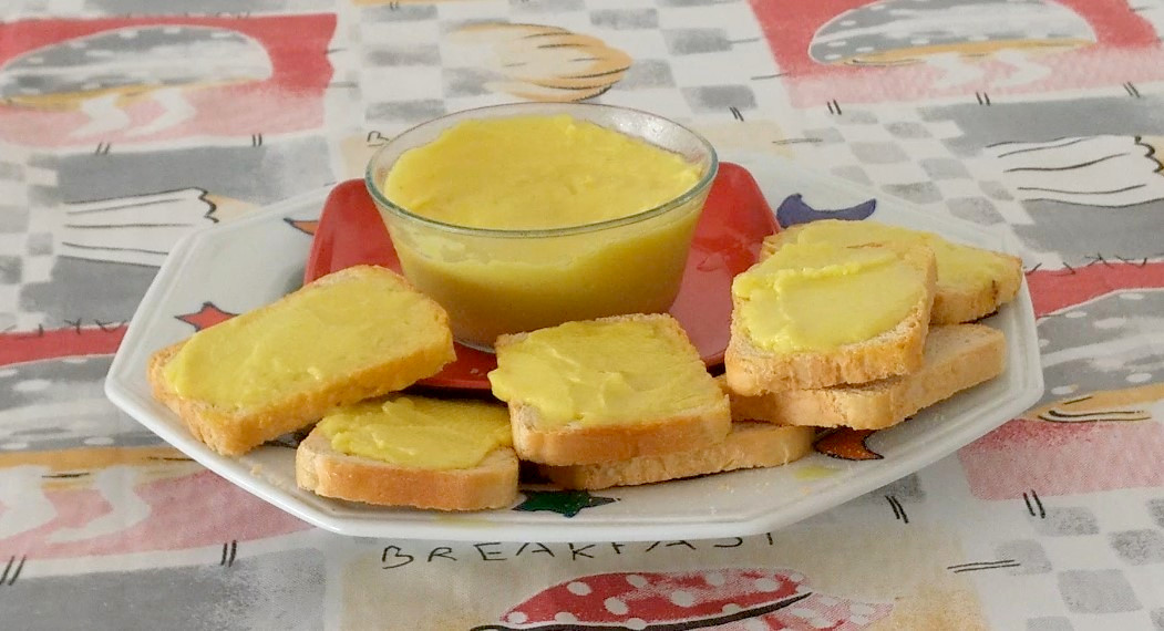 MANTEIGA VEGANA BRILHO COM TORRADAS KATIA VEGANA