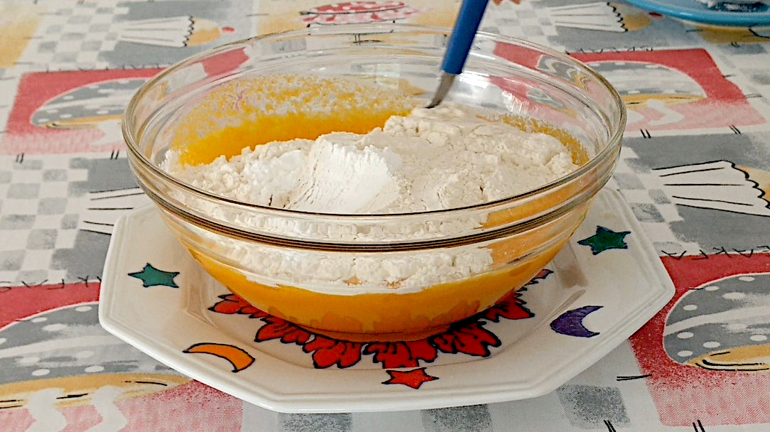 BOLO DE CENOURA BRILHO NA TIJELA KATIA VEGANA