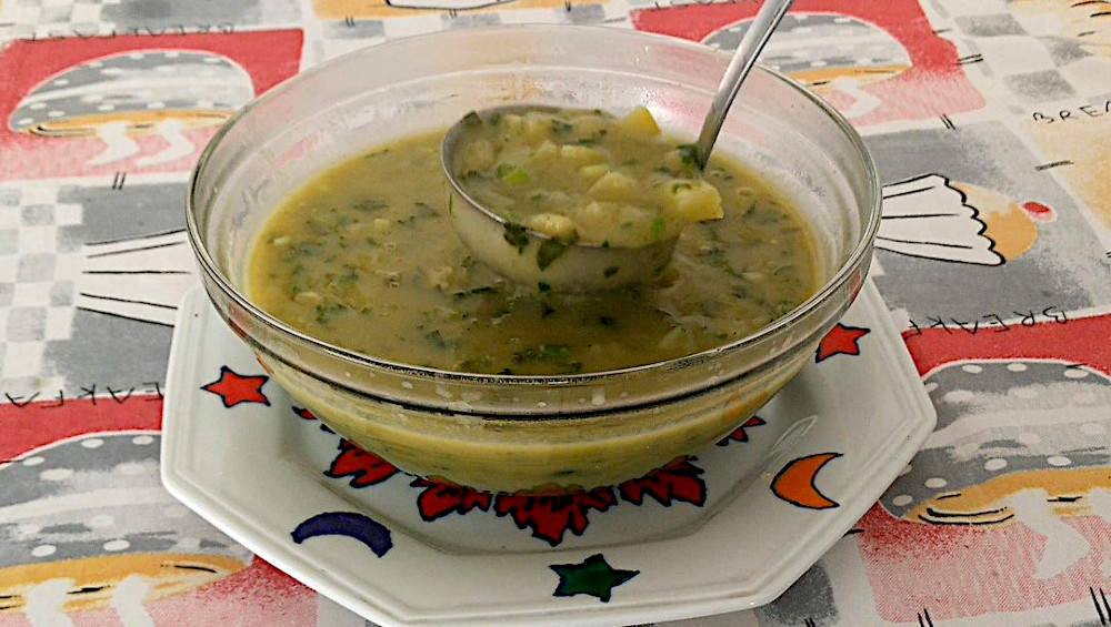 SOPA DE COUVE E BATATA BRILHO NA CONCHA KATIA VEGANA